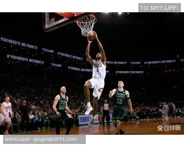 小莫布里半场表现出色7投4中贡献11分4篮板1助攻1盖帽